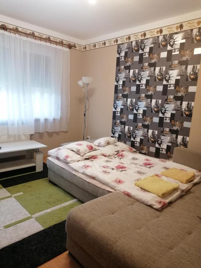 Margit Apartman Apartment Hajduszoboszlo Luaran gambar